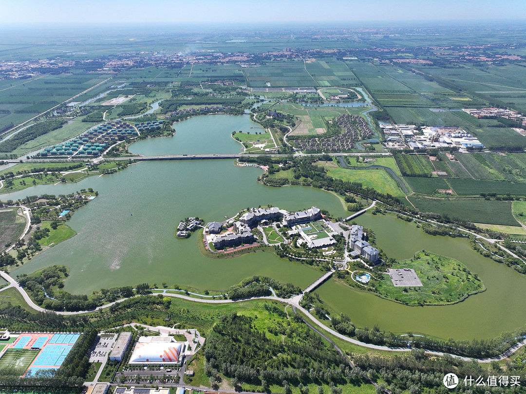 湖心岛，水中央：升级大方的度假酒店 - 文安鲁能希尔顿 豪华套房入住体验